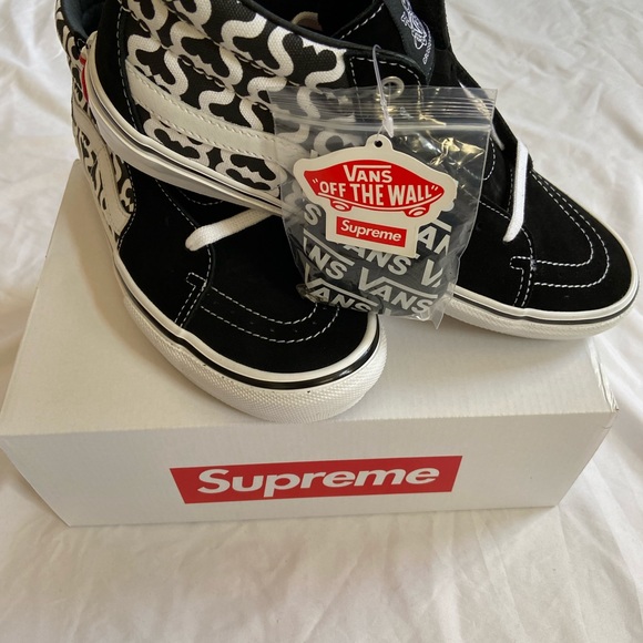 SUPREME VANS MONOGRAM S LOGO SKATE GROSSO MID - Picture 2 of 16